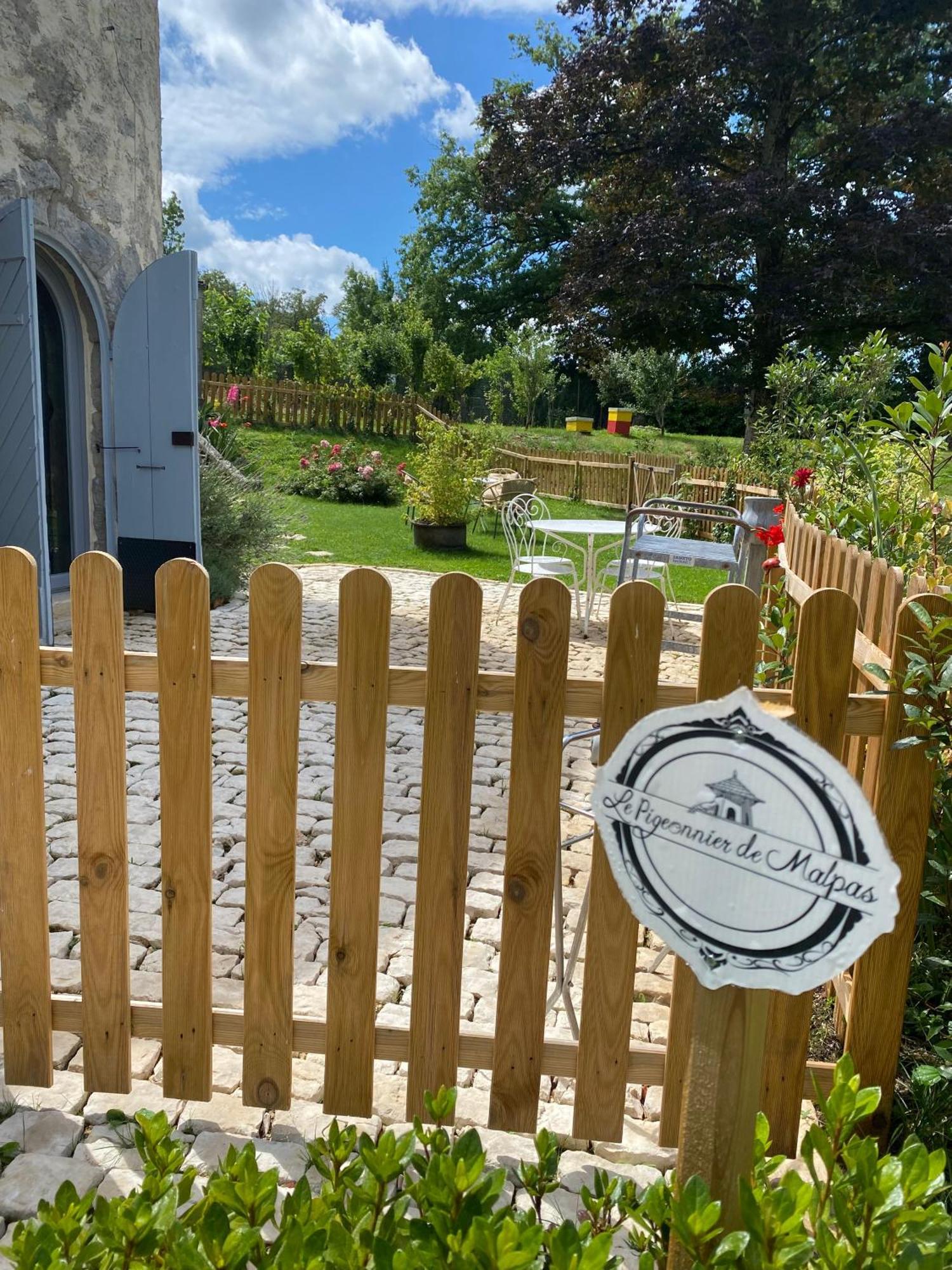Le Colombier De Malpas Quingey Exterior foto